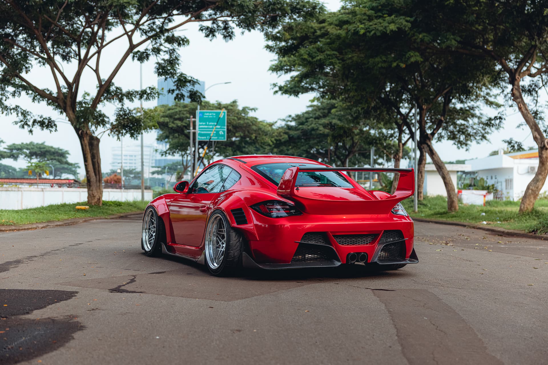 Karma Porsche 987 - rear 3/4 overall