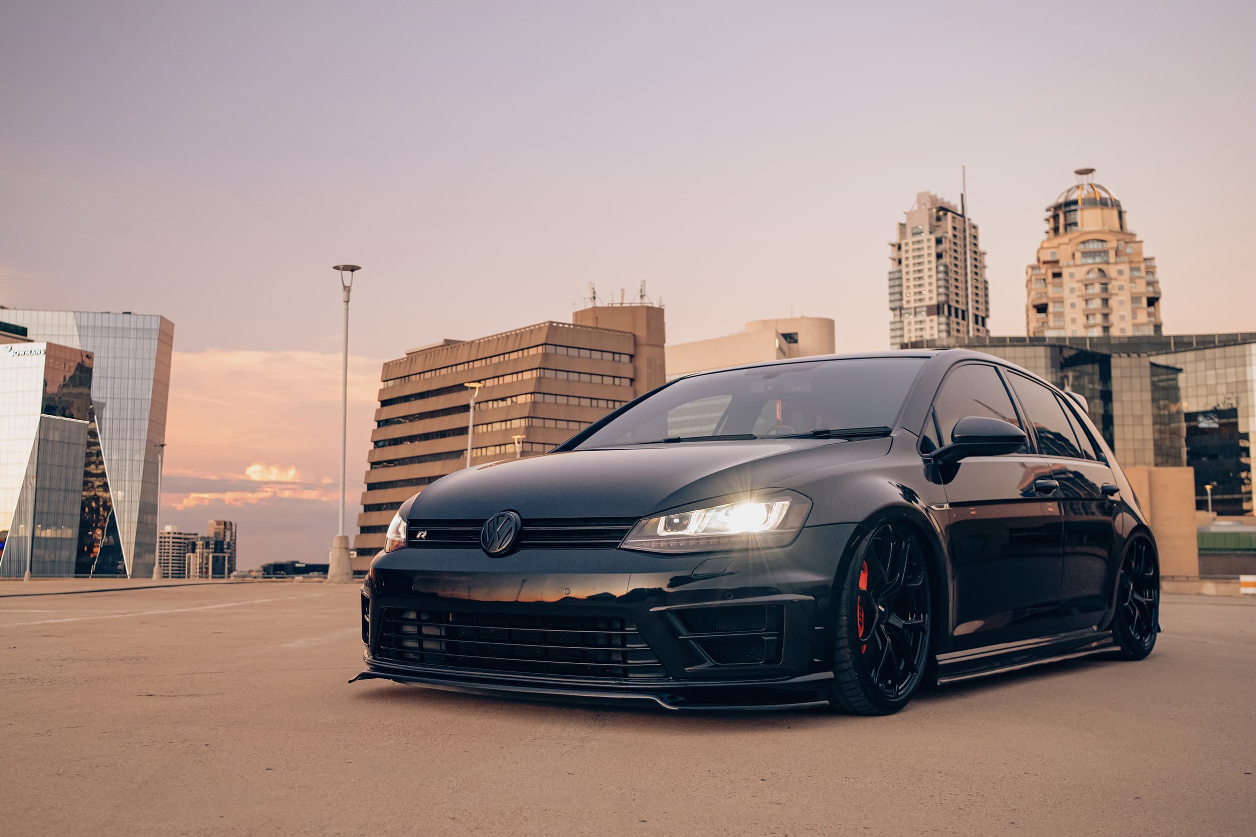 Air Lift Performance Around The World South Africa - VW Golf R trio black