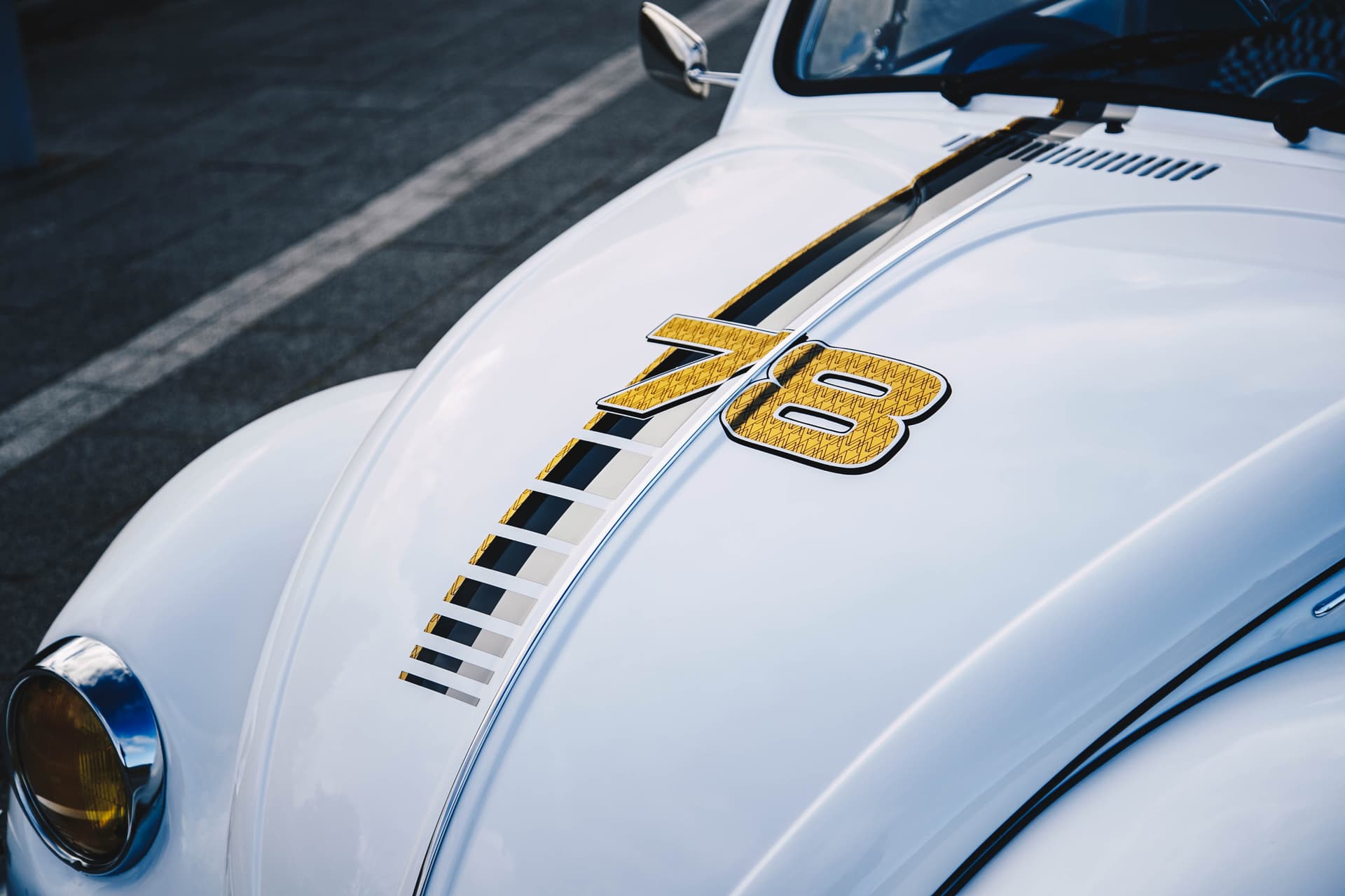 E16I2404-Edit
