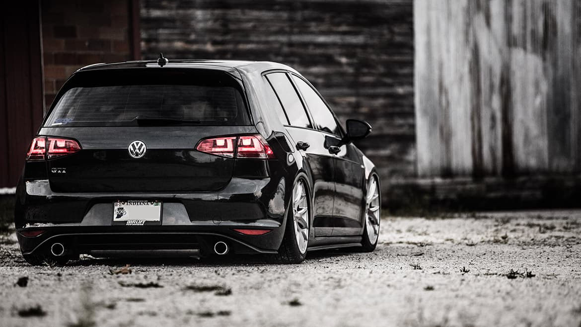 VW MK7 on Air Lift Performance