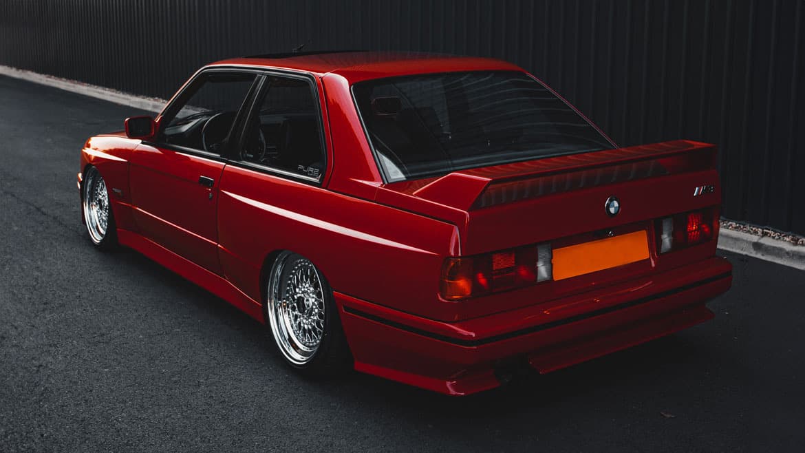 88BMW-E30-06