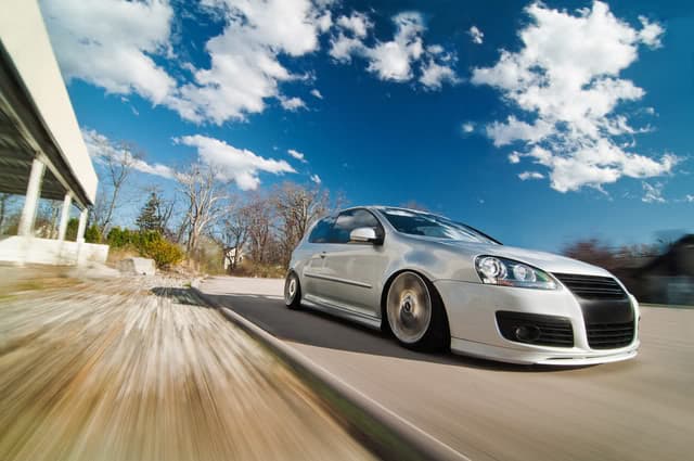Air Lift Performance VW GTI