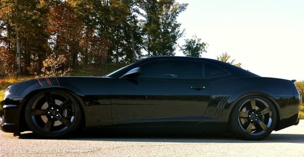 Air Lift Performance Pitch Black Camaro