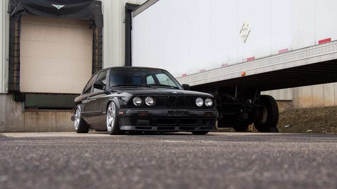 vehicle-bmw-e30-6