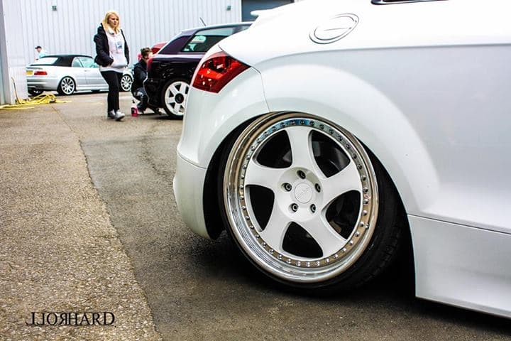 Air Lift in the UK: Elmo’s slammed Audi TTS