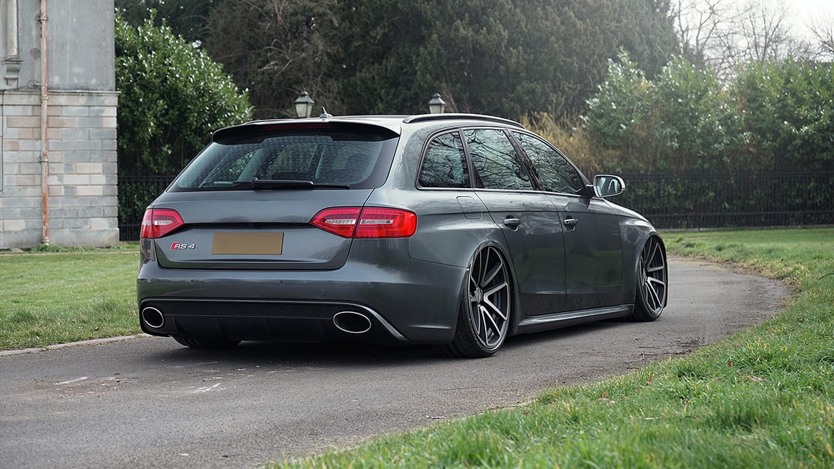 Audi-rs4-02.jpg