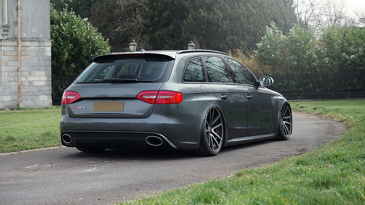 Audi-rs4-02