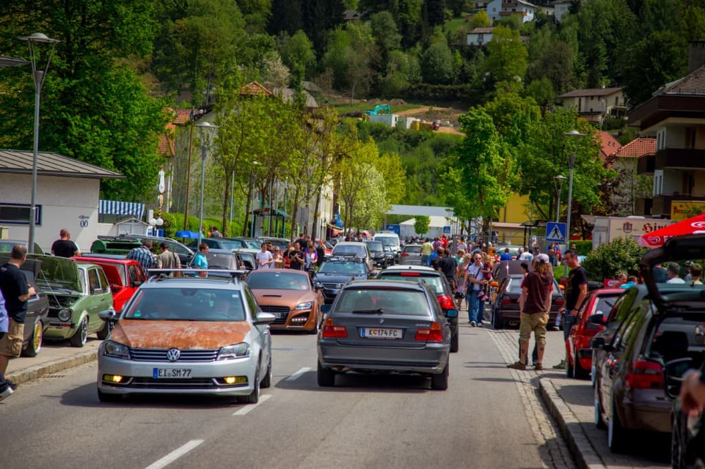 Air Lift Performance at Worthersee 2013