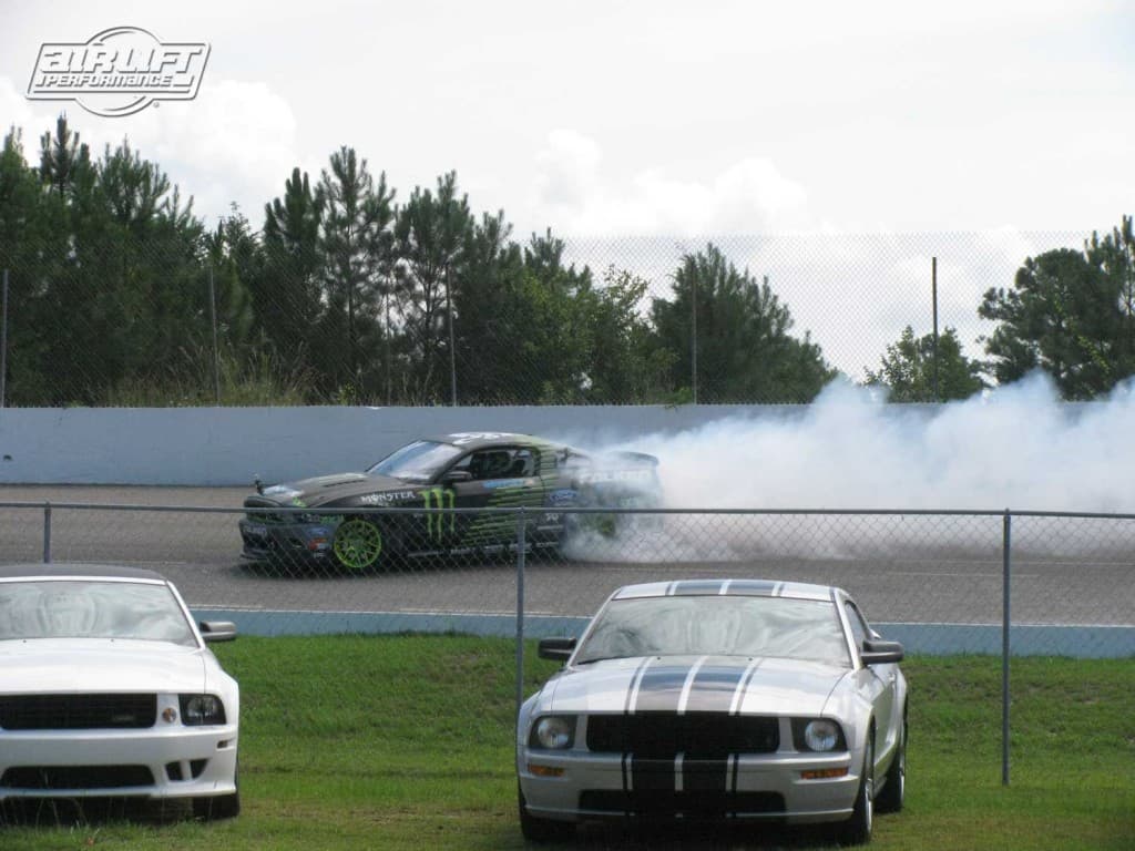 Air Lift Performance Bagged Mustang