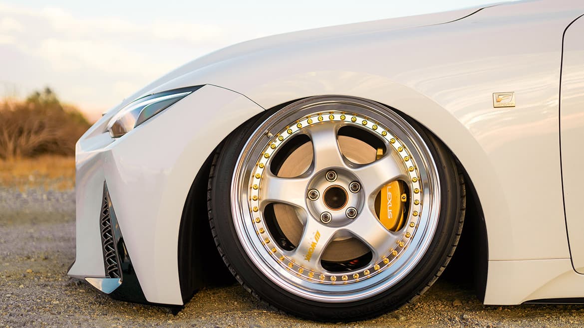 21Lexus-IS350-04