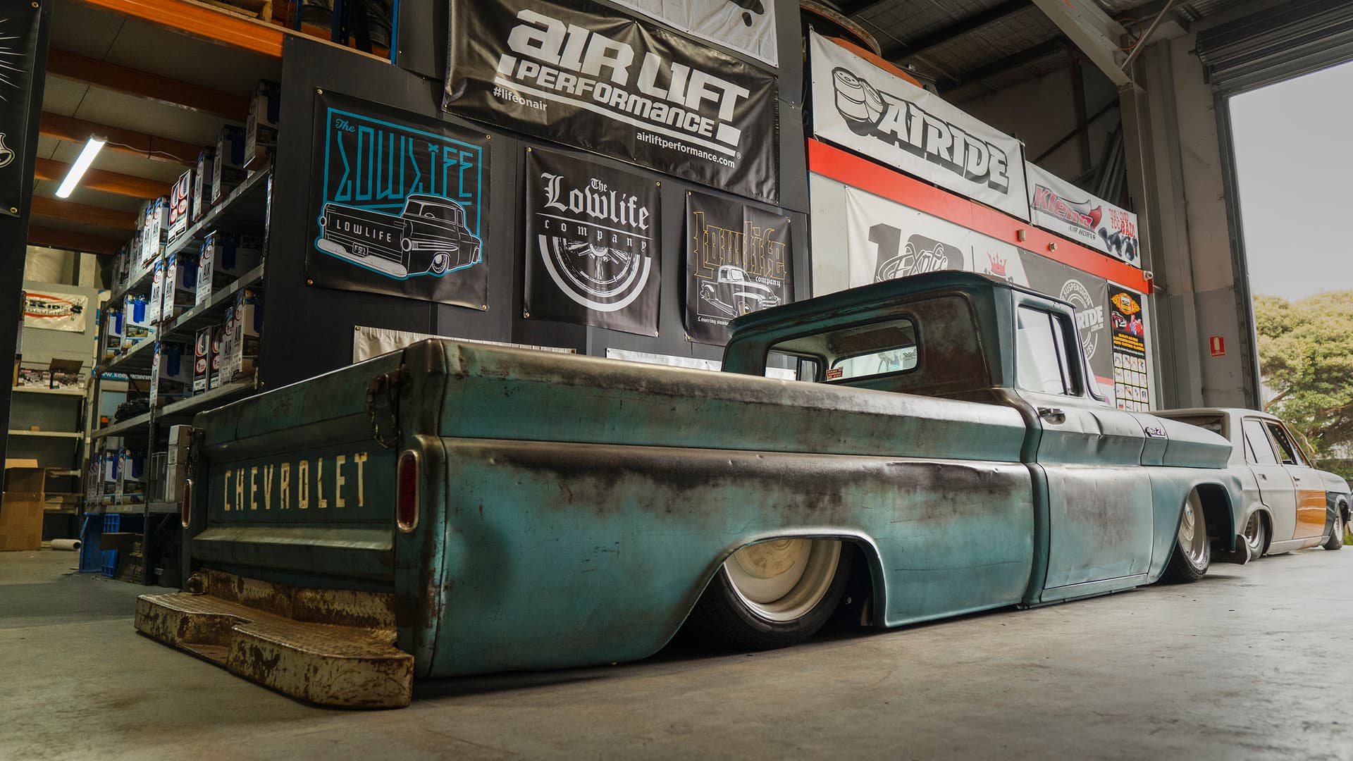 Air Lift Australia Laid Out C10