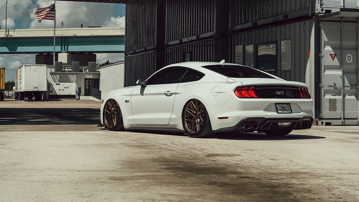 21Ford-S560-03