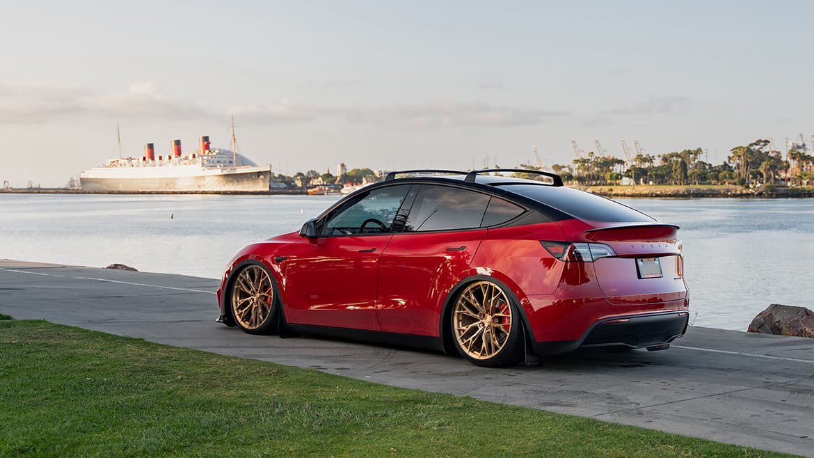 21Tesla-ModelY-05