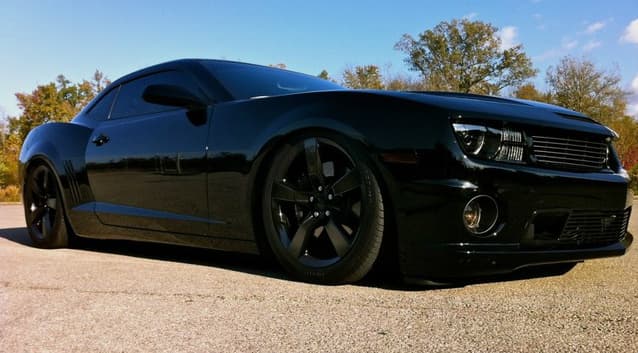 Air Lift Performance Pitch Black Camaro