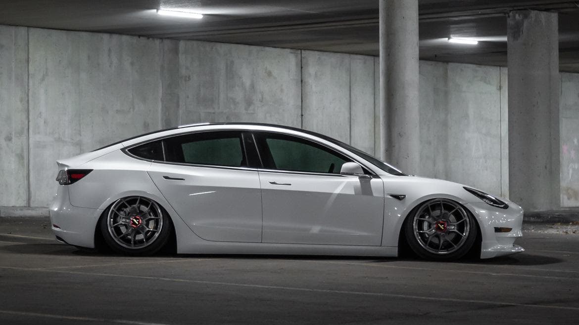 tesla-model-3-photo-3
