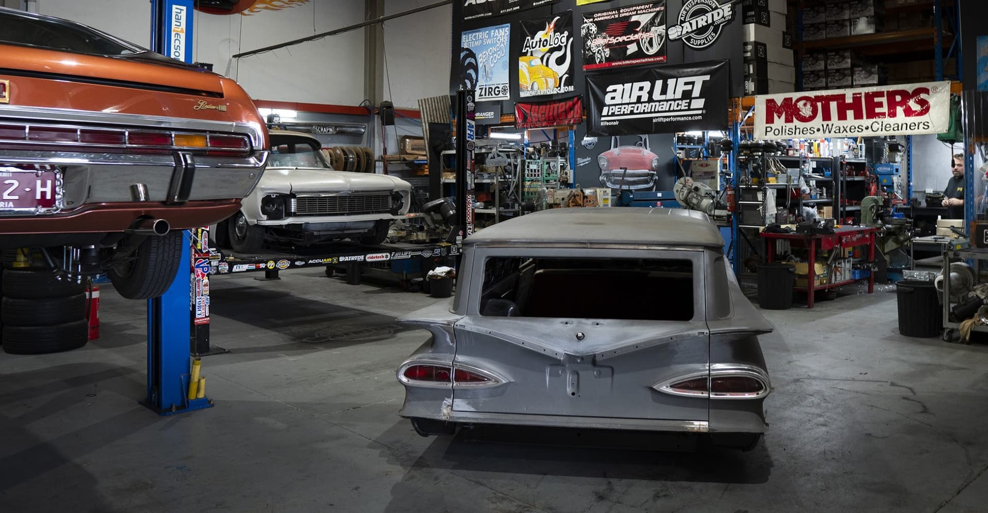 Airride Suspension Supplies Australia install bay