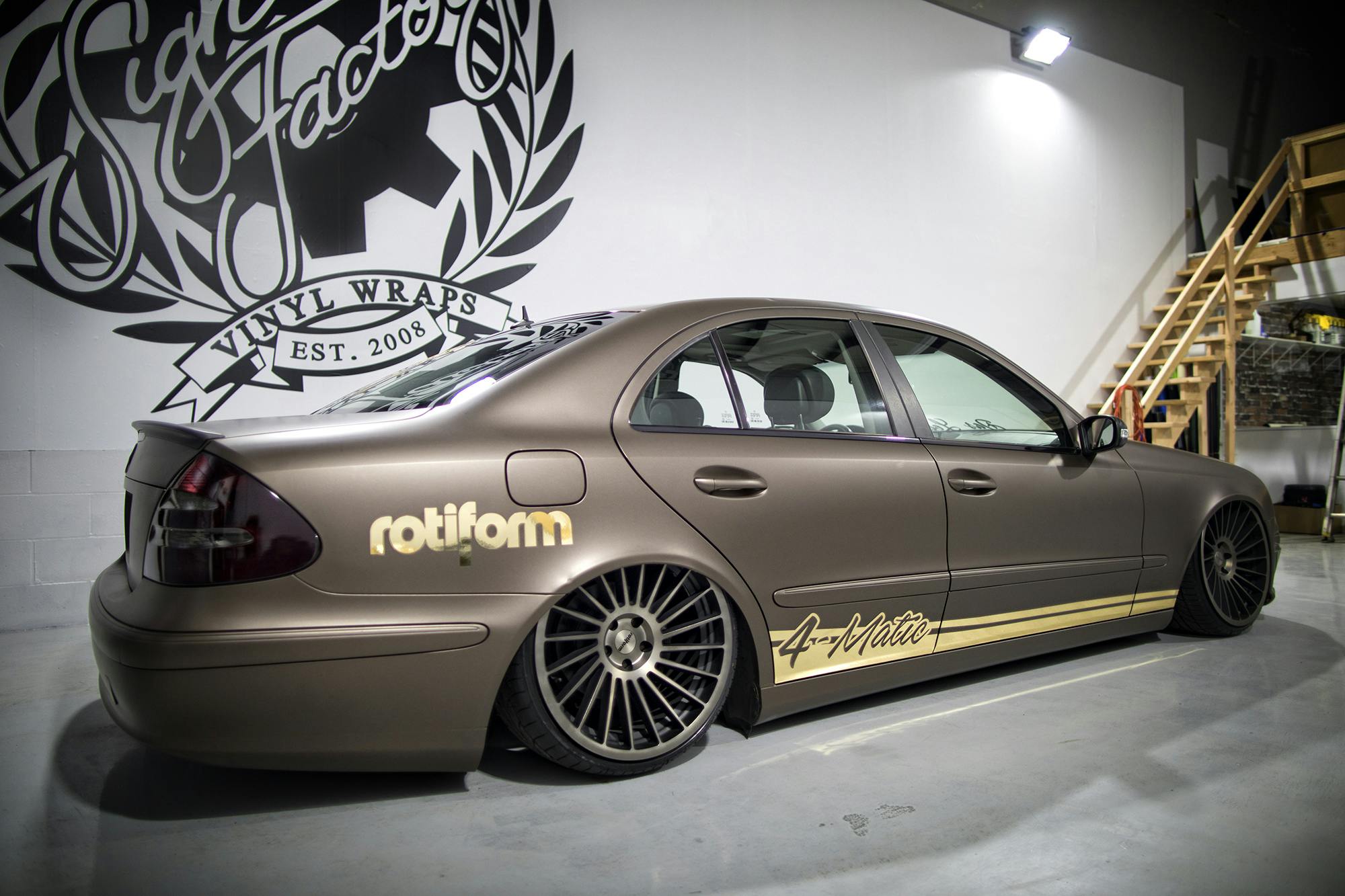 E350 4matic equipped with Rotiform wheels and universal air suspension