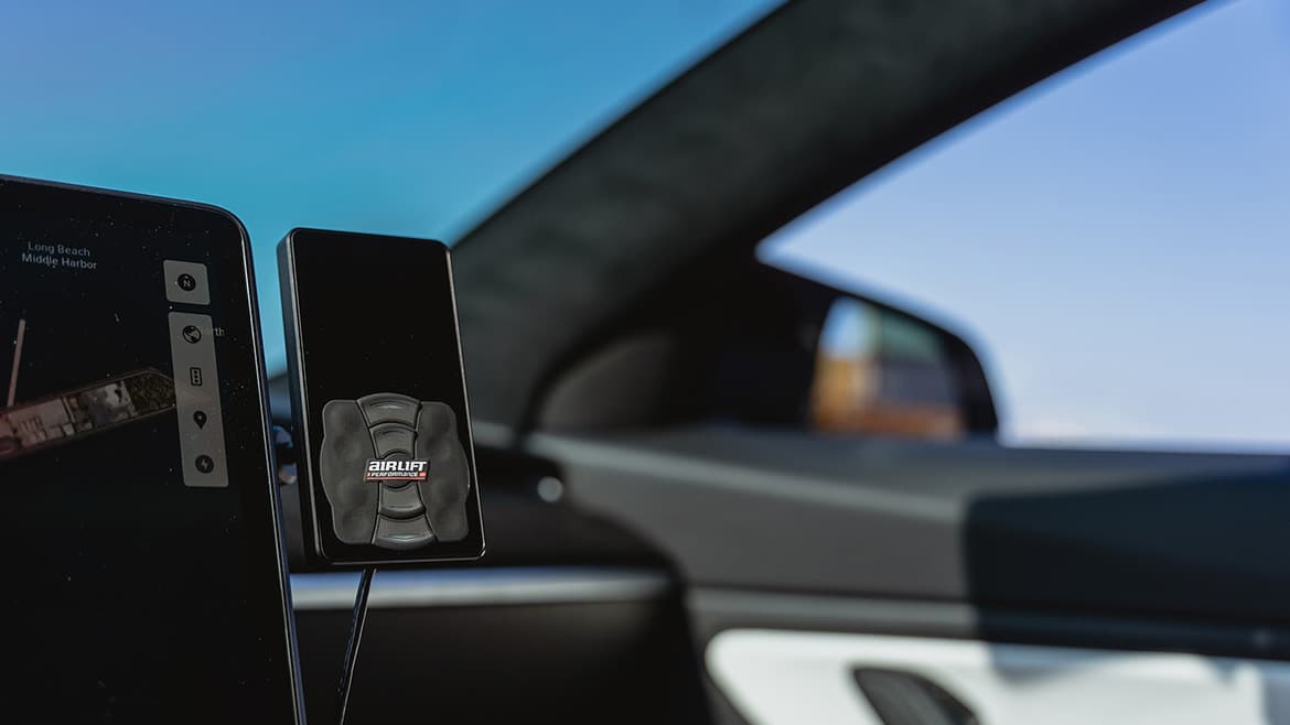 21Tesla-ModelY-04