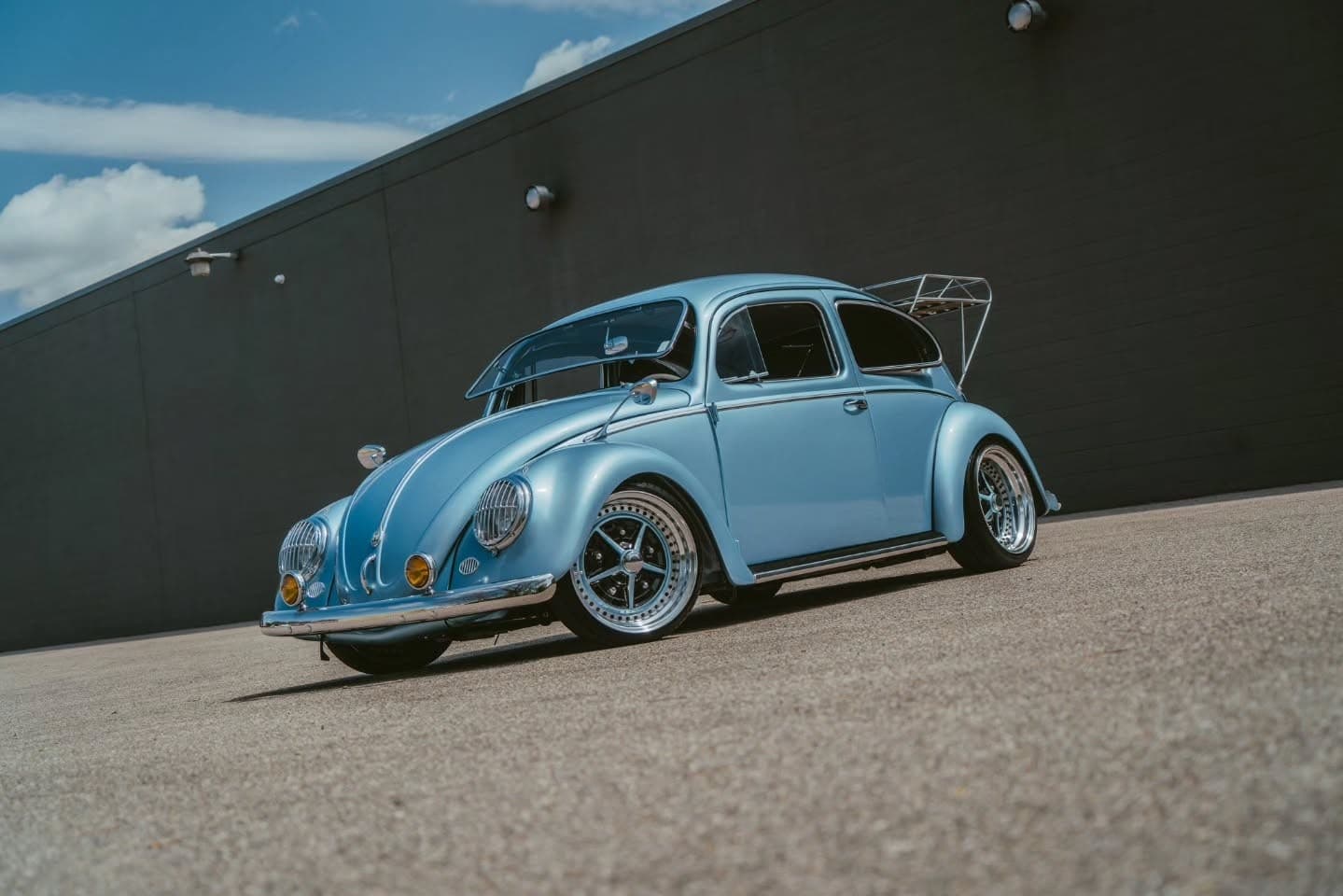 Custom 1959 VW Beetle with Air Lift Performance suspension