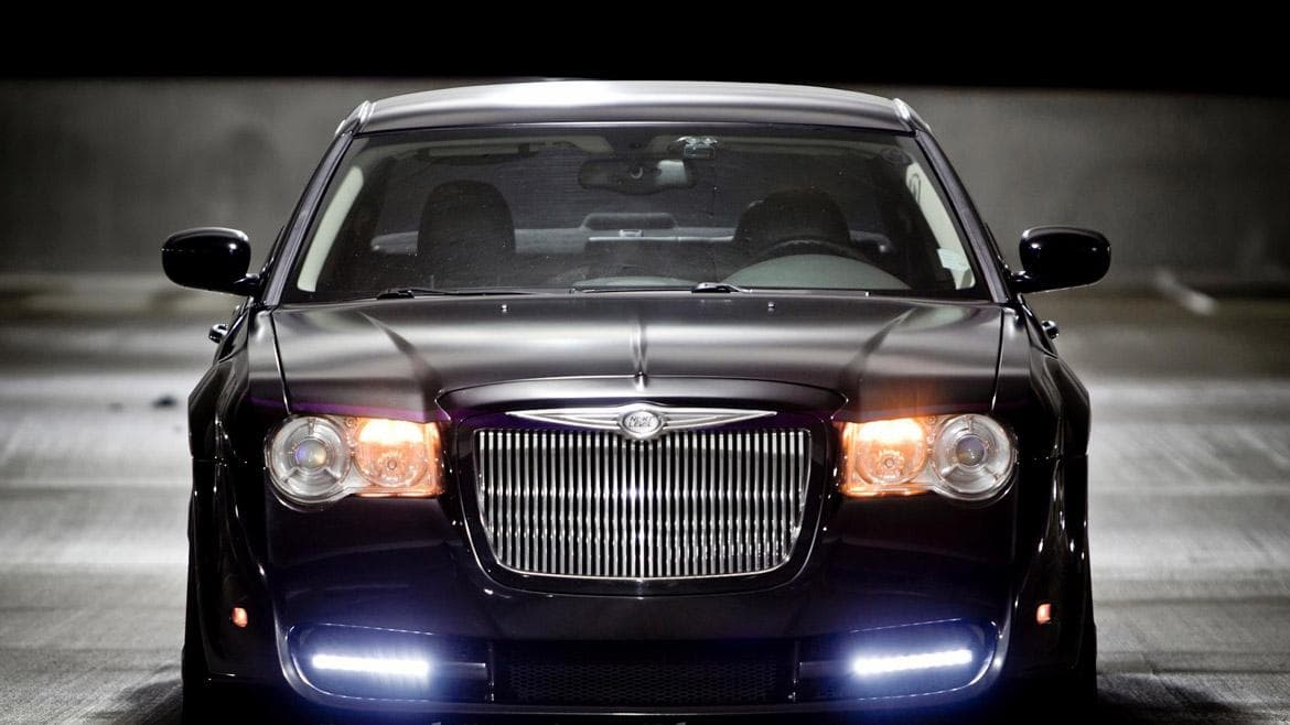 vehicle-chrysler-300-1